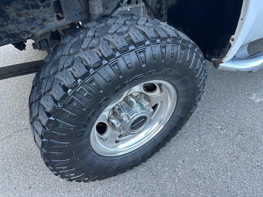 Used 2003 Ford F350 XLT AWD/4WD image 15