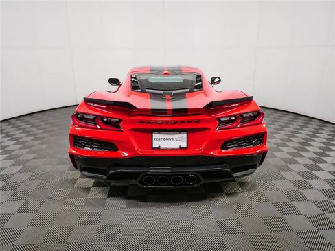 Used 2024 Chevrolet Corvette Z06 RWD image 26