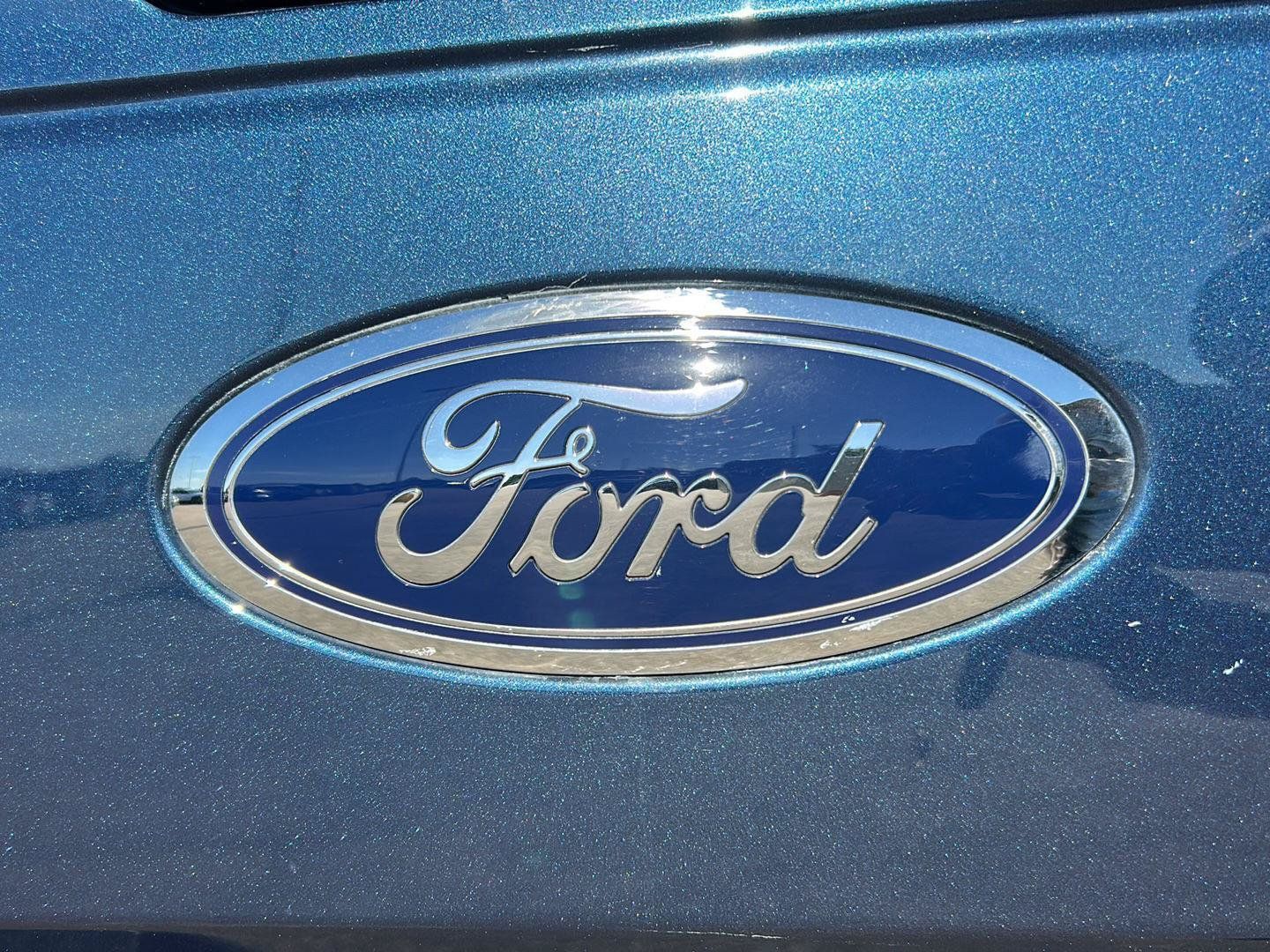 Used 2017 Ford F150 Lariat w/ Equipment Group 502A Luxury AWD/4WD image 31
