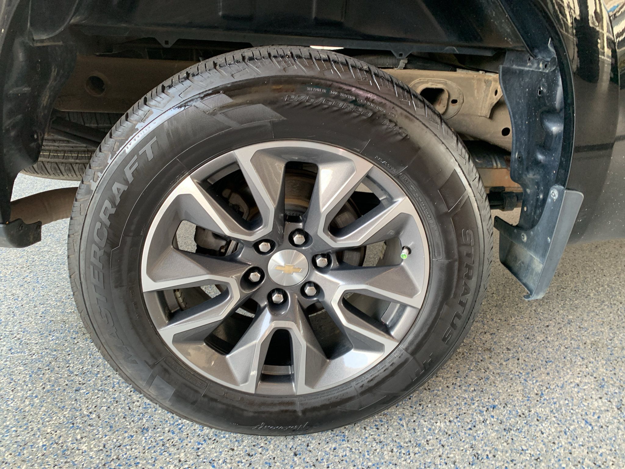 Used 2022 Chevrolet Silverado 1500 LT AWD/4WD image 33