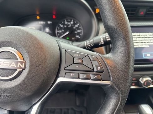 Used 2024 Nissan Kicks SV image 13