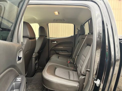 Used 2022 GMC Canyon AT4 image 40