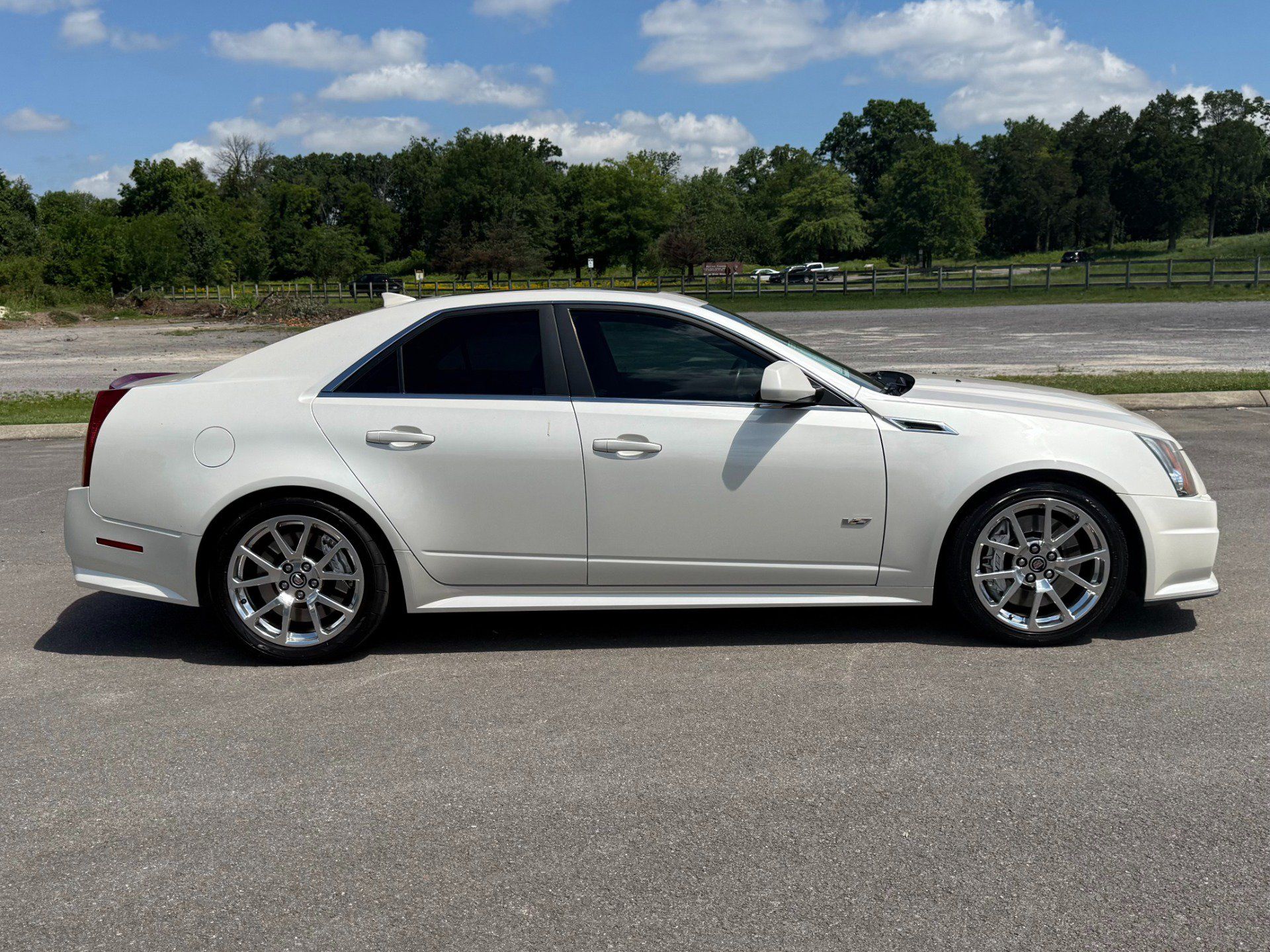 Used 2011 Cadillac CTS V RWD image 8