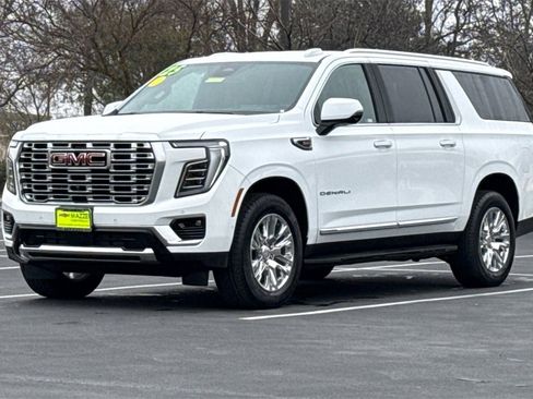 Used 2025 GMC Yukon XL Denali image 15