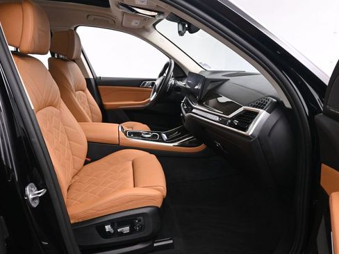Used 2024 BMW X7 xDrive40i w/ Executive Package AWD/4WD image 28
