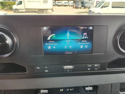 Used 2024 Mercedes-Benz Sprinter 144 Cargo image 18