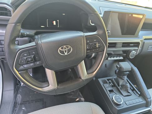 Used 2025 Toyota 4Runner SR5 RWD image 16