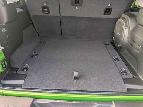 New 2025 Jeep Wrangler Unlimited Rubicon w/ XTREMEE 35" Tire Package image 27