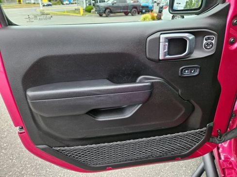 Used 2022 Jeep Wrangler Unlimited Sport AWD/4WD image 20