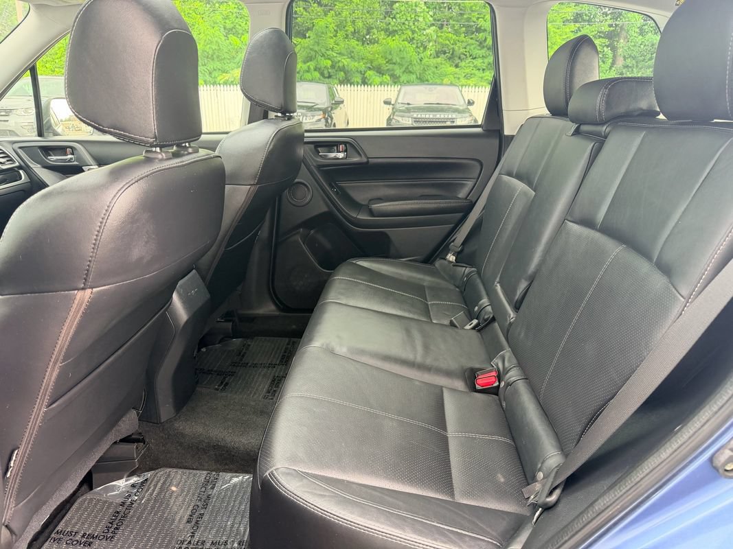 Used 2017 Subaru Forester 2.5i Touring AWD/4WD image 13