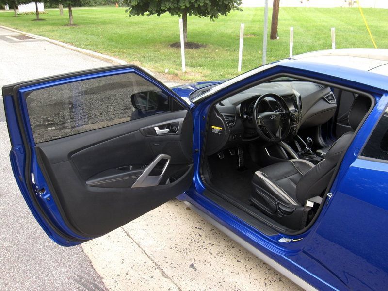 Used 2013 Hyundai Veloster Turbo w/ Ultimate Pkg FWD image 17