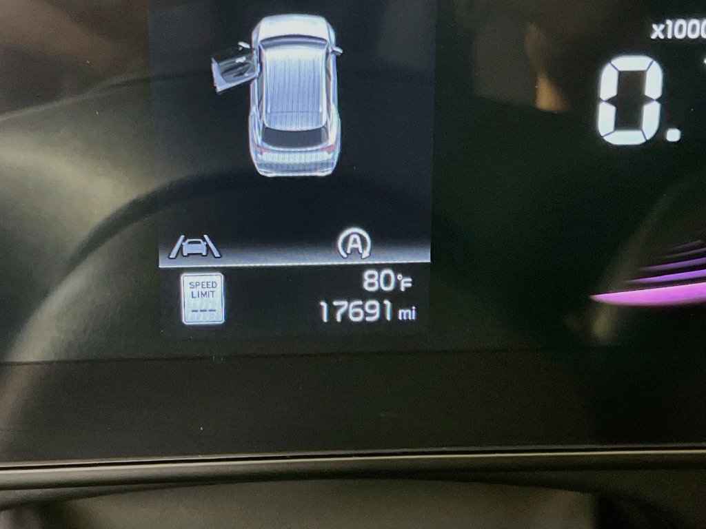 Certified 2025 Kia Sportage X-Line AWD/4WD image 13