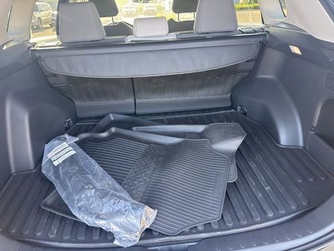 Used 2025 Toyota RAV4 XLE w/ Convenience Package image 8