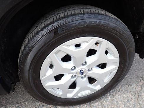 Used 2024 Subaru Forester AWD/4WD image 7