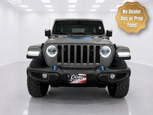 Used 2023 Jeep Wrangler Unlimited Rubicon 4xe w/ Cold Weather Group AWD/4WD image 2