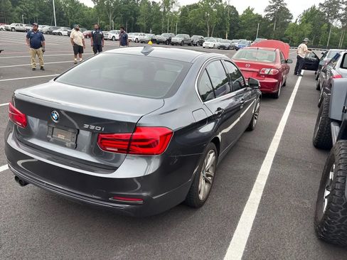 Used 2018 BMW 330i Sedan RWD image 6