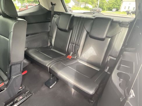 Used 2019 Volkswagen Atlas SEL R-Line AWD/4WD image 13