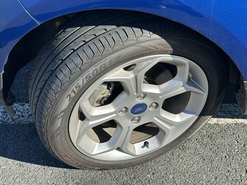 Used 2021 Ford EcoSport SE w/ SE Appearance Package image 31