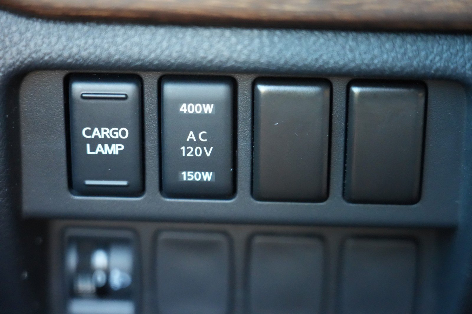 Used 2023 Nissan Titan Platinum Reserve w/ Moonroof Package AWD/4WD image 20