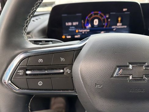 Used 2025 Chevrolet Traverse Z71 w/ Driver Confidence Package image 19