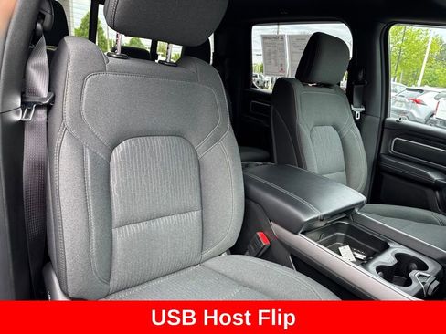 Used 2023 RAM 1500 Big Horn AWD/4WD image 32