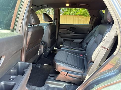 Used 2024 Nissan Pathfinder Rock Creek AWD/4WD image 20