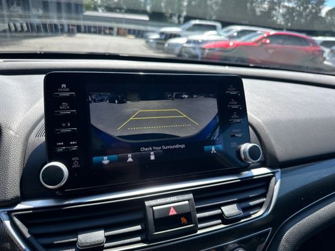 Used 2022 Honda Accord Sport image 30