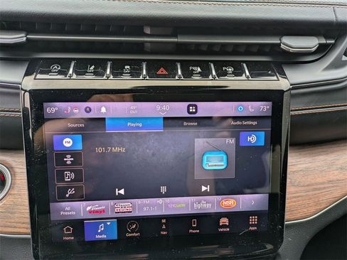 Used 2021 Jeep Grand Cherokee L Summit w/ Advanced Protech Group IV image 23