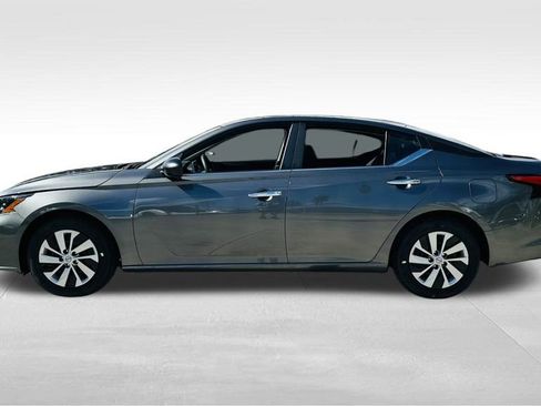 New 2025 Nissan Altima 2.5 S image 4