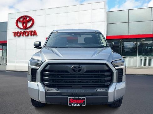 Used 2024 Toyota Tundra SR5 w/ SR5 Premium Package AWD/4WD image 9