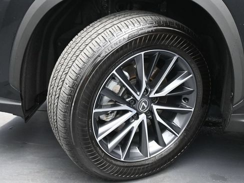 Used 2025 Lexus NX 250 FWD w/ Towing Package (2000 Lbs) image 20