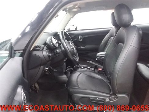 Used 2017 MINI Cooper 2-Door Hardtop image 10