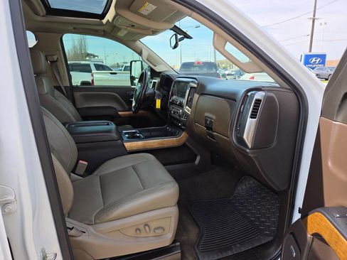 Used 2015 Chevrolet Silverado 3500 LTZ w/ Duramax Plus Package AWD/4WD image 32