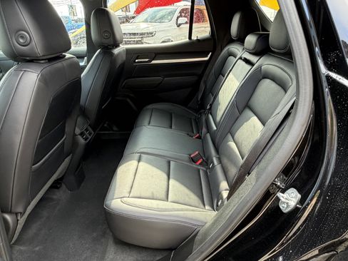 Used 2026 GMC Terrain Elevation w/ Elevation Premium Package FWD image 14