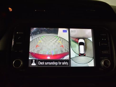 Used 2022 Nissan Kicks SR FWD image 21