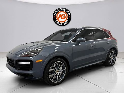 Used 2019 Porsche Cayenne Turbo AWD/4WD image 3