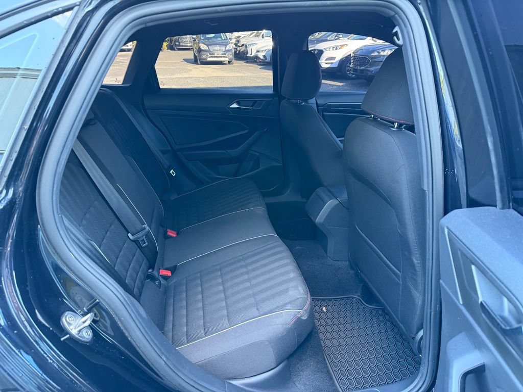 Used 2019 Volkswagen Jetta GLI FWD image 12