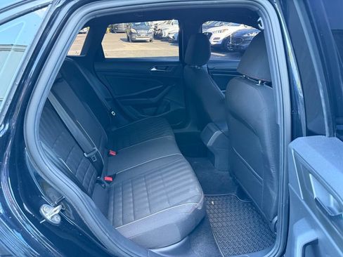 Used 2019 Volkswagen Jetta GLI FWD image 12