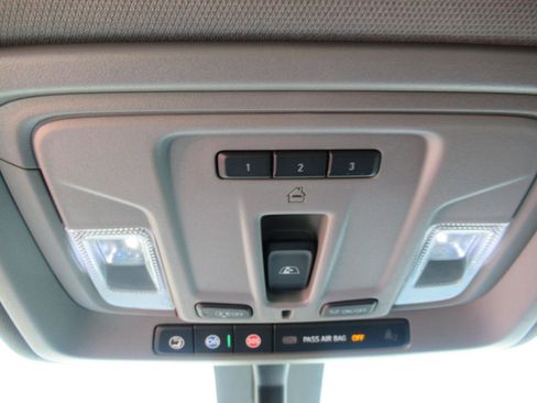 Used 2022 Chevrolet Silverado 2500 LTZ w/ LTZ Plus Package image 26