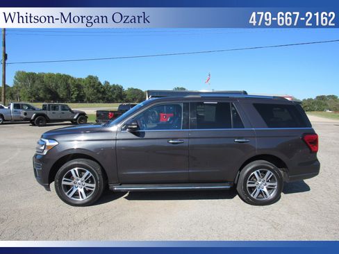 Used 2023 Ford Expedition Limited image 8