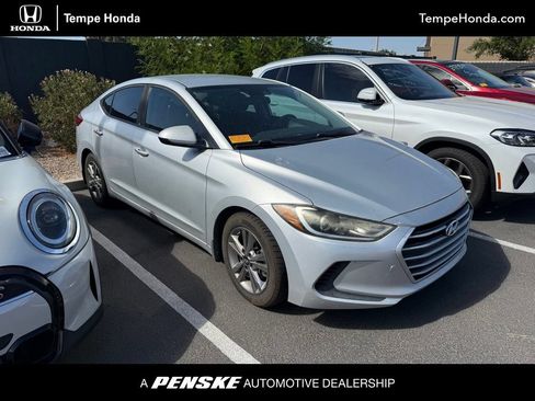 Used 2018 Hyundai Elantra SEL FWD image 1