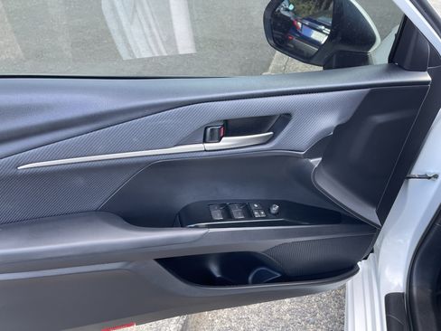 Certified 2025 Toyota Camry SE w/ Convenience Package FWD image 15