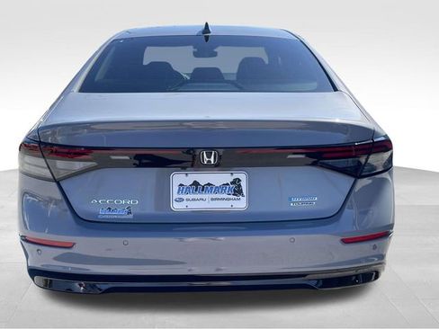 Used 2025 Honda Accord Touring image 3