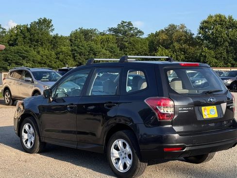 Used 2014 Subaru Forester 2.5i AWD/4WD image 9