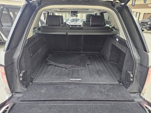 Used 2016 Land Rover Range Rover HSE image 14