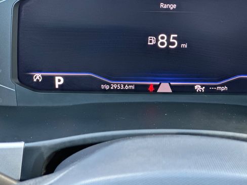 Used 2022 Volkswagen Atlas SEL R-Line image 28