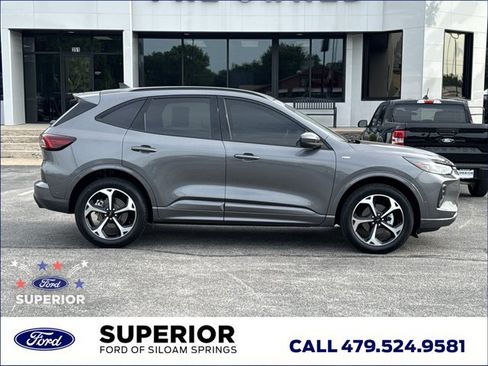Used 2024 Ford Escape ST-Line Elite w/ Premium Technology Package AWD/4WD image 2