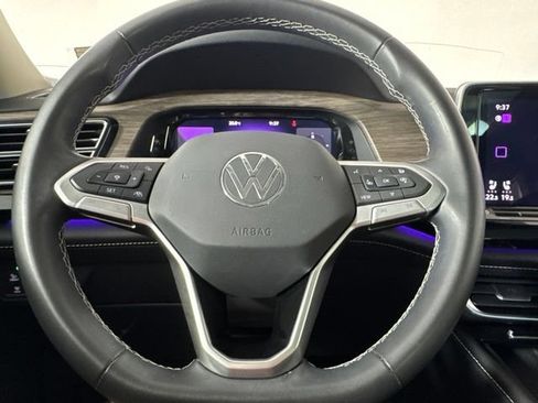 Certified 2024 Volkswagen Atlas SEL AWD/4WD image 19
