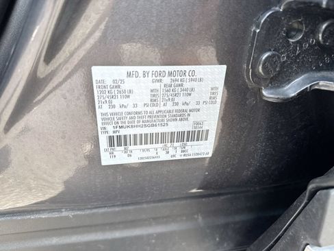 Used 2025 Ford Explorer Platinum w/ LUX Leather Package AWD/4WD image 30