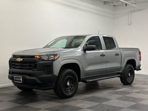 Used 2026 Chevrolet Colorado W/T w/ WT Convenience Package II AWD/4WD image 1